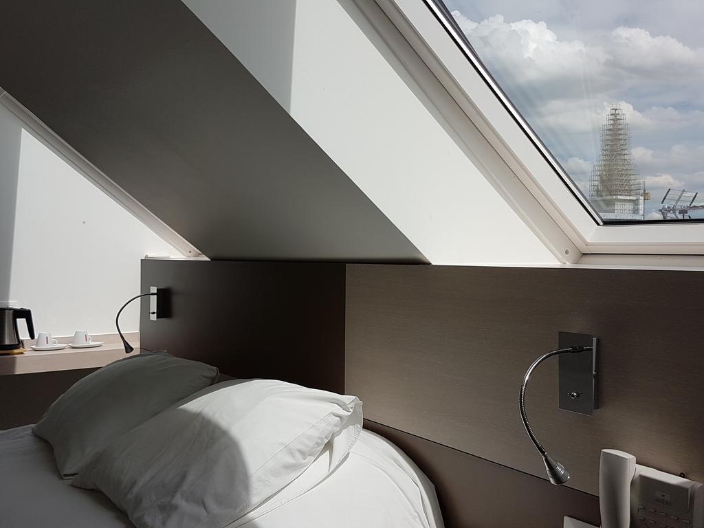 Hotel Restaurant Le Dauphin Et Le Spa Du Prieure Caen Kültér fotó