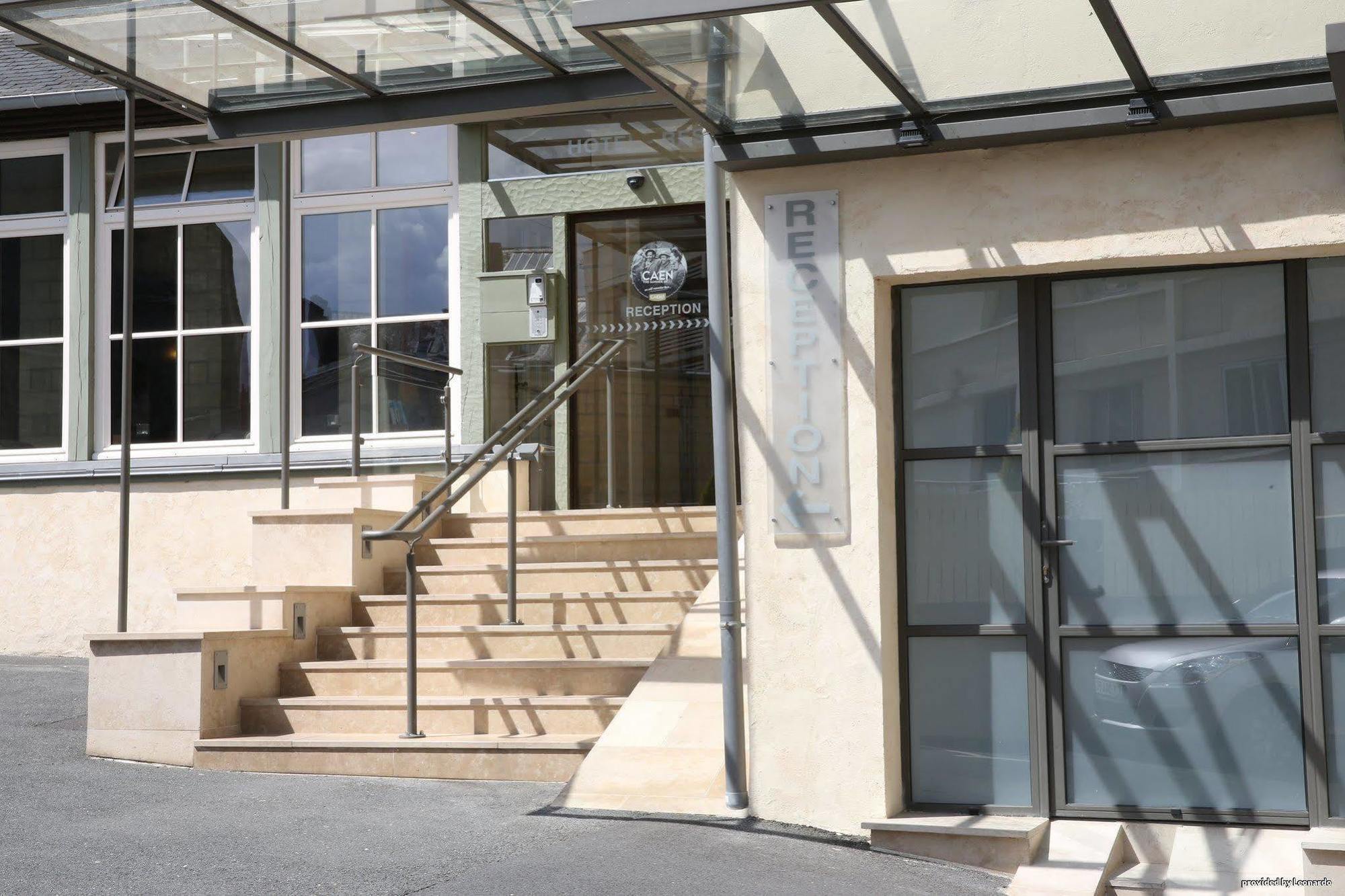 Hotel Restaurant Le Dauphin Et Le Spa Du Prieure Caen Kültér fotó